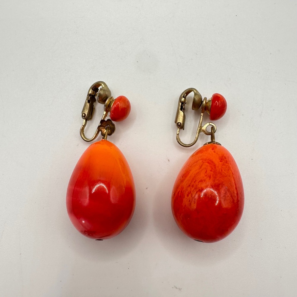 Vintage Marbled Orange Red Teardrop Clip On Earrings Gold Tone Statement Drops